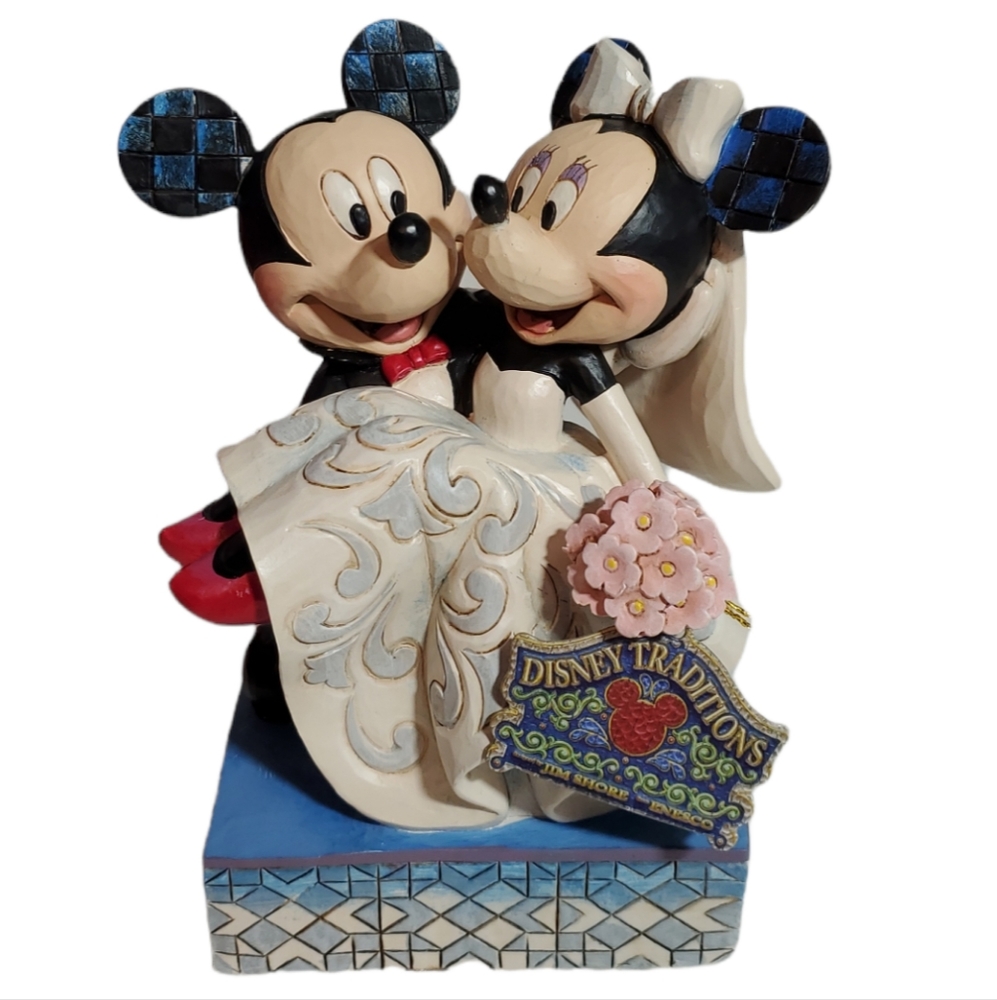 Disney Traditions by Jim Shore Mickey and Minnie Mouse Figurine
